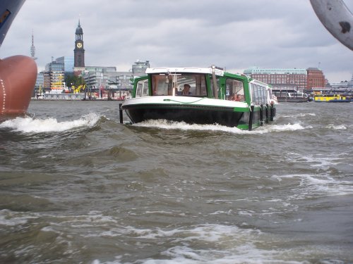 hafenrundfahrthamburg2.jpg