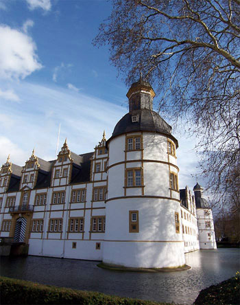 schlossneuhaus2.jpg